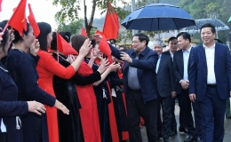 Thủ tướng Phạm Minh Ch&iacute;nh thăm Cửa khẩu quốc tế Tr&agrave; Lĩnh