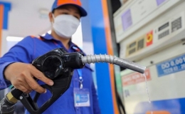 Thủ tướng y&ecirc;u cầu bảo đảm cung ứng đủ xăng dầu dịp Tết