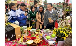 Trường THCS Trần Ph&uacute;: Ng&agrave;y hội tiếng Anh v&agrave; giao lưu văn h&oacute;a ẩm thực