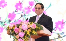 Thủ tướng Phạm Minh Ch&iacute;nh v&agrave; Phu nh&acirc;n chủ tr&igrave; chi&ecirc;u đ&atilde;i Đo&agrave;n Ngoại giao nh&acirc;n dịp Tết cổ truyền Ất Tỵ