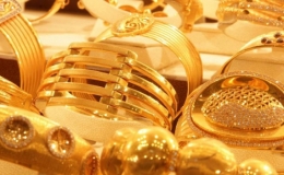 Ng&agrave;y v&iacute;a Thần T&agrave;i, gi&aacute; v&agrave;ng bất ngờ giảm mạnh