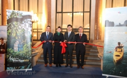 Khai trương văn ph&ograve;ng du lịch quốc tế đầu ti&ecirc;n của Việt Nam tại Anh