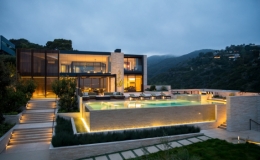 Chi&ecirc;m ngưỡng căn biệt thự tr&aacute;ng lệ