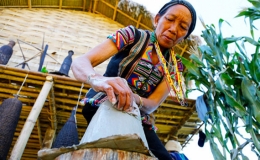 Đảng ta lu&ocirc;n v&igrave; hạnh ph&uacute;c của nh&acirc;n d&acirc;n