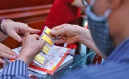 Gi&aacute; v&agrave;ng cao kỷ lục