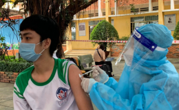 Thủ tướng chỉ đạo khẩn về ti&ecirc;m vaccine v&agrave; đẩy mạnh ph&ograve;ng, chống Covid-19