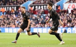 Arsenal thắng ngược Aston Villa