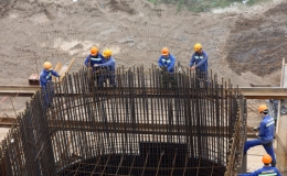 Gi&aacute; th&eacute;p x&acirc;y dựng tăng mạnh