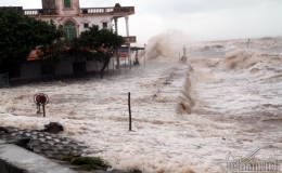 Tin dự b&aacute;o gi&oacute; mạnh, s&oacute;ng lớn tr&ecirc;n biển