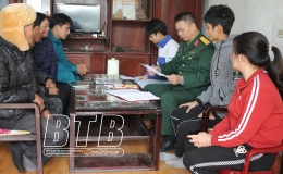 Hai anh em c&ugrave;ng tạm dừng học đại học để nhập ngũ