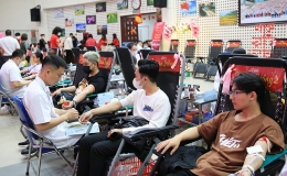 Hiến m&aacute;u đầu xu&acirc;n - Nh&acirc;n l&ecirc;n hạnh ph&uacute;c