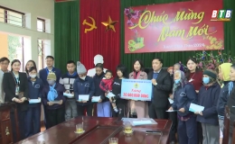 Ng&agrave;nh ng&acirc;n h&agrave;ng: Chung tay c&ugrave;ng hộ ngh&egrave;o v&agrave; c&aacute;c đối tượng ch&iacute;nh s&aacute;ch