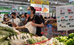 Tổng mức b&aacute;n lẻ h&agrave;ng h&oacute;a v&agrave; doanh thu dịch vụ ti&ecirc;u d&ugrave;ng tăng 8,1%