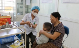 C&aacute;c địa phương khẩn trương x&acirc;y dựng kế hoạch v&agrave; tổ chức chiến dịch ti&ecirc;m vaccine ph&ograve;ng, chống dịch sởi