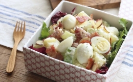 L&agrave;m m&oacute;n Salad khoai t&acirc;y 