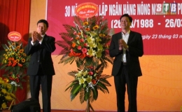 Agribank Hưng H&agrave;: Kỷ niệm 30 năm th&agrave;nh lập Ng&acirc;n h&agrave;ng N&ocirc;ng nghiệp v&agrave; Ph&aacute;t triển n&ocirc;ng th&ocirc;n