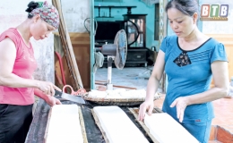 T&acirc;n Phong thi đua y&ecirc;u nước