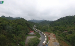 &Ugrave;n tắc n&ocirc;ng sản tại c&aacute;c cửa khẩu ở Lạng Sơn