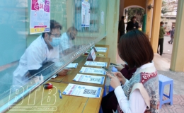 C&aacute;c cơ sở y tế triển khai khai b&aacute;o y tế bằng m&atilde; QR Code