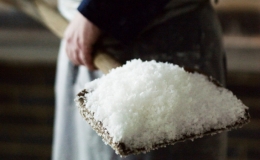 C&ocirc;ng nghệ sản xuất muối biển Iceland đắt đỏ