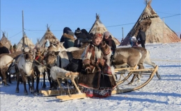 Lễ hội t&ocirc;n vinh người chăn hươu đầy m&agrave;u sắc tại Li&ecirc;n bang Nga