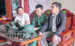 Thanh ni&ecirc;n Kiến Xương: Sẵn s&agrave;ng l&ecirc;n đường nhập ngũ