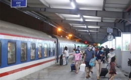 Đường sắt chạy th&ecirc;m nhiều t&agrave;u kh&aacute;ch dịp Giỗ Tổ H&ugrave;ng Vương