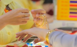 Gi&aacute; v&agrave;ng giảm nhẹ