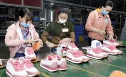 Việt Nam chiếm hơn 10% thị phần gi&agrave;y xuất khẩu to&agrave;n cầu