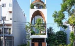 B&aacute;o Mỹ nức nở khen nh&agrave; Đ&agrave; Nẵng d&ugrave;ng hồ c&aacute; l&agrave;m 'b&oacute;ng đ&egrave;n'