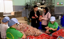 Chứng nhận OCOP n&acirc;ng tầm đặc sản b&aacute;nh kẹo Đ&ocirc;ng Hưng