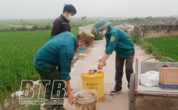 Hưng H&agrave;: Hỗ trợ 800 l&iacute;t h&oacute;a chất thực hiện &ldquo;Th&aacute;ng vệ sinh ti&ecirc;u độc khử tr&ugrave;ng ph&ograve;ng, chống dịch bệnh cho đ&agrave;n gia s&uacute;c, gia cầm&rdquo;