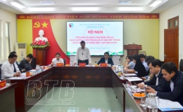 Sở T&agrave;i nguy&ecirc;n v&agrave; M&ocirc;i trường 10 tỉnh, th&agrave;nh phố khu vực đồng bằng s&ocirc;ng Hồng thuộc Cụm thi đua số I: K&yacute; giao ước thi đua giữa c&aacute;c đơn vị th&agrave;nh vi&ecirc;n