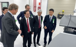 C&ocirc;ng ty b&aacute;n dẫn H&agrave; Lan kh&aacute;nh th&agrave;nh nh&agrave; m&aacute;y tại TP HCM