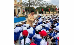 Quỳnh Phụ: Tổ chức 15 buổi tuy&ecirc;n truyền, gi&aacute;o dục ph&aacute;p luật về an to&agrave;n giao th&ocirc;ng cho học sinh