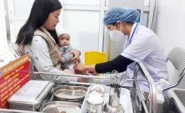 Bộ Y tế triển khai ti&ecirc;m vắc xin sởi đợt 2 tại 54 tỉnh, th&agrave;nh phố