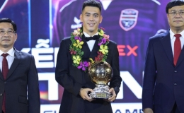 Tiến Linh l&ecirc;n tiếng về tranh c&atilde;i xung quanh Quả b&oacute;ng V&agrave;ng