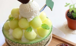 Bingsu dưa lưới tự l&agrave;m tại nh&agrave; 
