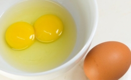 L&yacute; do ch&uacute;ng ta kh&ocirc;ng n&ecirc;n ăn trứng sống