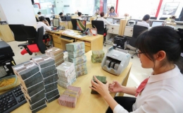 Kiểm so&aacute;t chặt chẽ t&iacute;n dụng đối với c&aacute;c lĩnh vực tiềm ẩn rủi ro