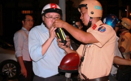 Tăng cường tuần tra kiểm so&aacute;t chủ phương tiện d&ugrave;ng ma t&uacute;y, vi phạm nồng độ cồn