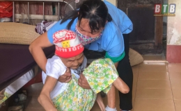 Trao y&ecirc;u thương nhiều hơn cho bệnh nh&acirc;n phong