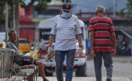 C&aacute;c biện ph&aacute;p chống COVID-19 kh&aacute;c lạ tr&ecirc;n thế giới