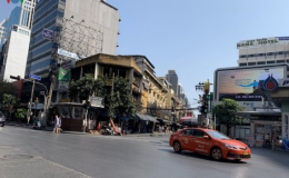 Songkran kh&ocirc;ng t&eacute; nước lạ thường ở Bangkok