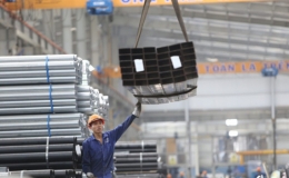 Gi&aacute; th&eacute;p tăng cao kỷ lục, doanh nghiệp xoay xở vượt kh&oacute;