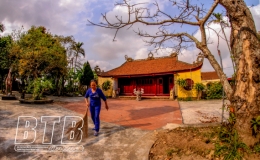 Ho&agrave;ng B&agrave; Đại Vương