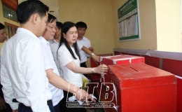Kiểm tra c&ocirc;ng t&aacute;c bầu cử tại huyện Đ&ocirc;ng Hưng