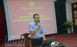 Tập huấn kỹ năng viết tin, b&agrave;i cho c&aacute;n bộ c&ocirc;ng đo&agrave;n chuy&ecirc;n tr&aacute;ch