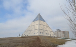 Tiết lộ bất ngờ về kim tự th&aacute;p cực hiện đại nổi tiếng Kazakhstan