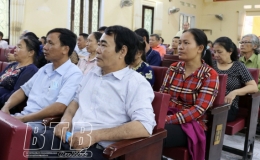 Vũ Thư: Tập huấn ti&ecirc;m ph&ograve;ng bệnh vi&ecirc;m da nổi cục tr&ecirc;n tr&acirc;u b&ograve; cho c&aacute;n bộ th&uacute; y, th&uacute; y vi&ecirc;n